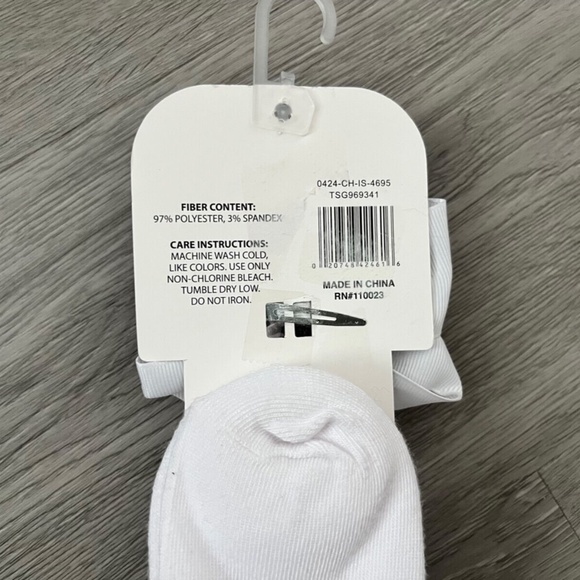 3 For $15 Totally Sox Girl's White School Uniform Ankle Socks and Hair Bow Sock - Picture 4 of 5